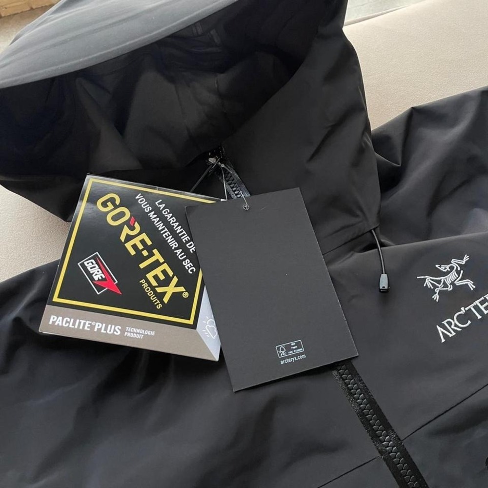 NEW ARCTERYX ALPHA SV GORETEX PRO JACKET - Picture 4 of 8